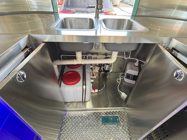 2026 airsteam carros 2.2 - foodtrucks - afbeelding 4 van  12