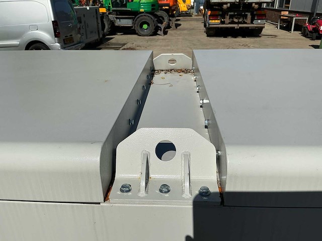 2026 alad ald-dg-r150s geluidgedempte dieselgenerator – 150 kva / 120 kw – 216 a - afbeelding 14 van  16