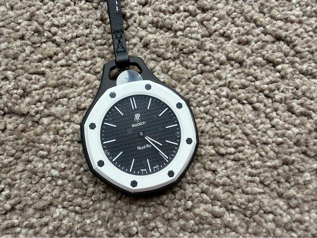 2026 audemars piguet x swatch royal pop ocho negro zakhorloge - afbeelding 12 van  18