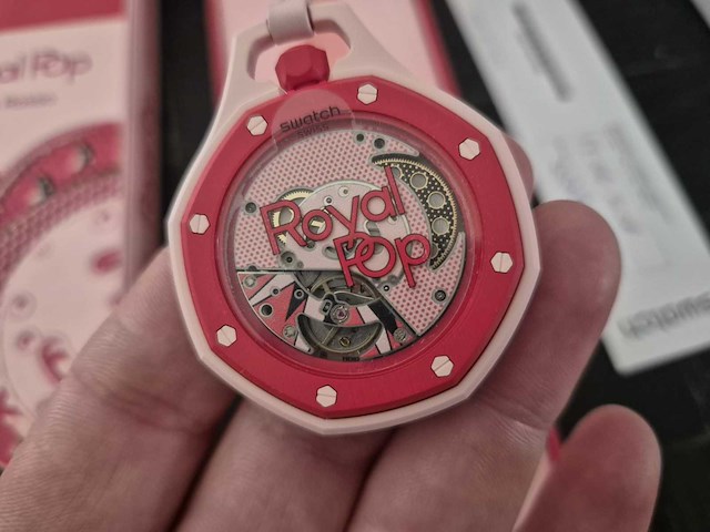 2026 audemars piguet x swatch royal pop otto rosso zakhorloge - afbeelding 11 van  15