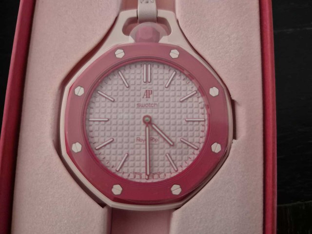 2026 audemars piguet x swatch royal pop otto rosso zakhorloge - afbeelding 13 van  15
