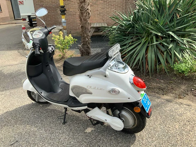 2026 bl metro metro e-scooter - afbeelding 7 van  13