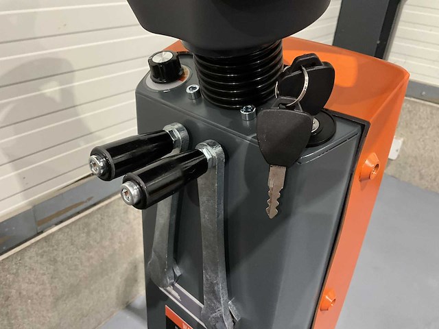 2026 daewoo daf r70 opzit schrobmachine - afbeelding 17 van  18