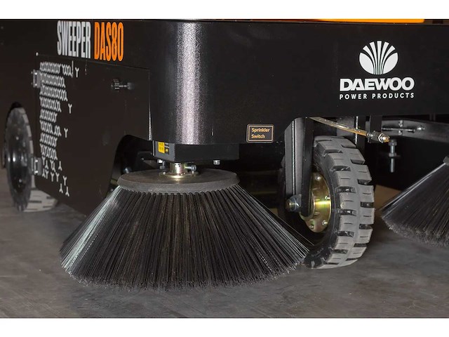 2026 daewoo das 80 opzit veegmachine - afbeelding 1 van  19