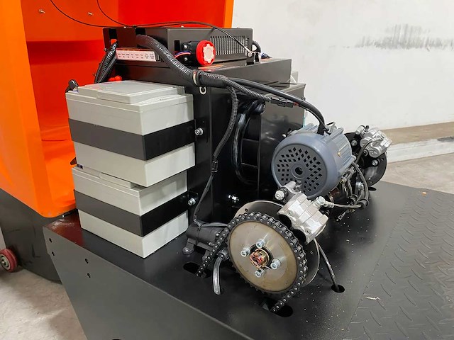 2026 daewoo das 80 opzit veegmachine - afbeelding 7 van  18