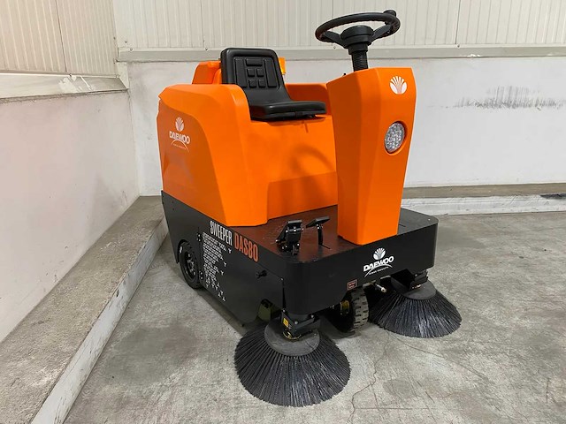 2026 daewoo das 80 opzit veegmachine - afbeelding 12 van  18