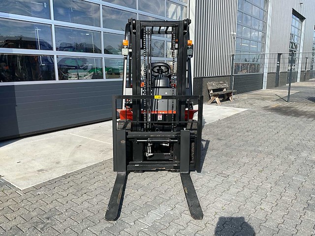 2026 fd30 vorkheftruck - afbeelding 11 van  18