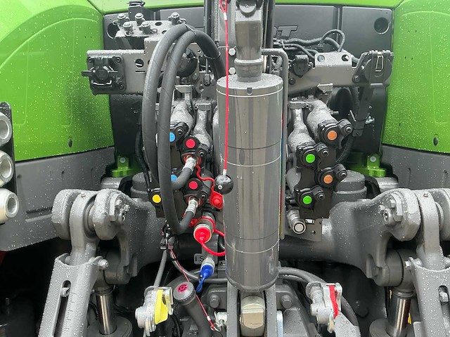 2026 fendt 826 vario vierwielaangedreven landbouwtractor - afbeelding 9 van  43