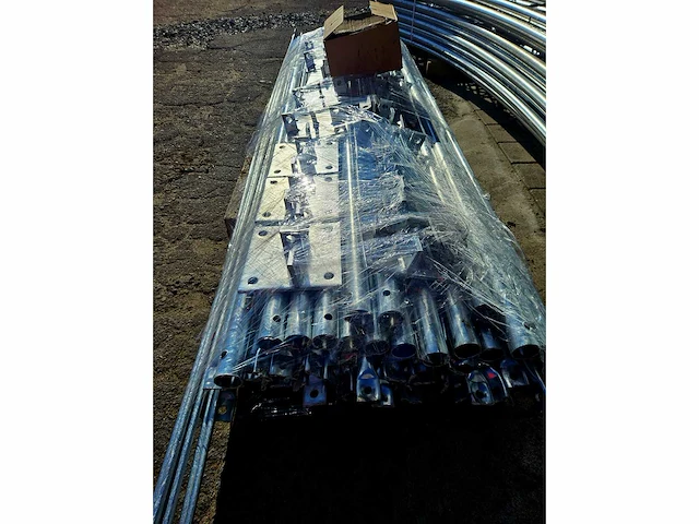 2026 folietunnel gegalvaniseerd (10,00x 20,00 mtr) (200 m2) - afbeelding 16 van  18