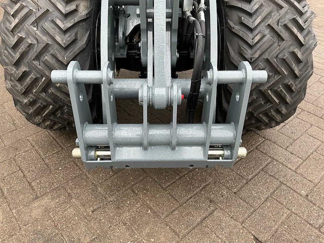 2026 giant g2300 x-tra hd shovel ongebruikt - afbeelding 4 van  22