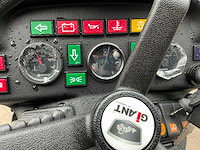 2026 giant g2300 x-tra hd shovel ongebruikt - afbeelding 13 van  22