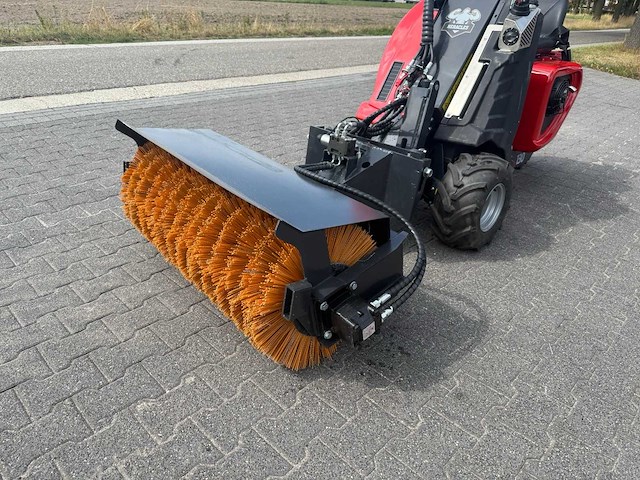 2026 heracles hydraulische veegborstel (multi-one / avant) - afbeelding 1 van  11