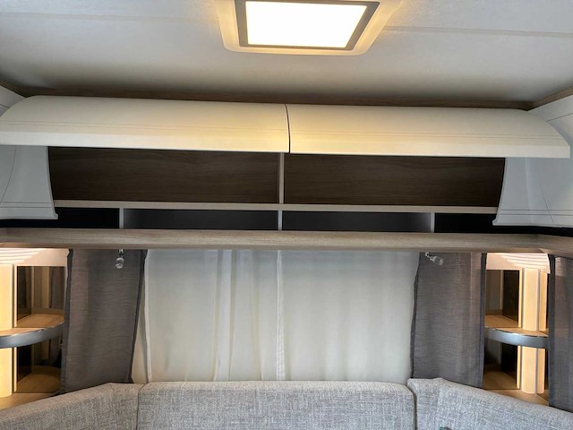2026 hobby 495ul de luxe caravan - afbeelding 2 van  51