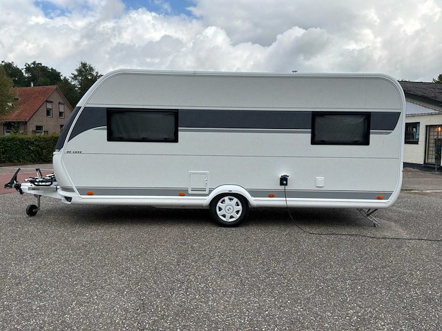 2026 hobby 495ul de luxe caravan - afbeelding 34 van  51