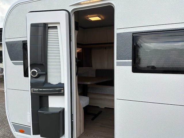 2026 hobby 495ul de luxe caravan - afbeelding 49 van  51