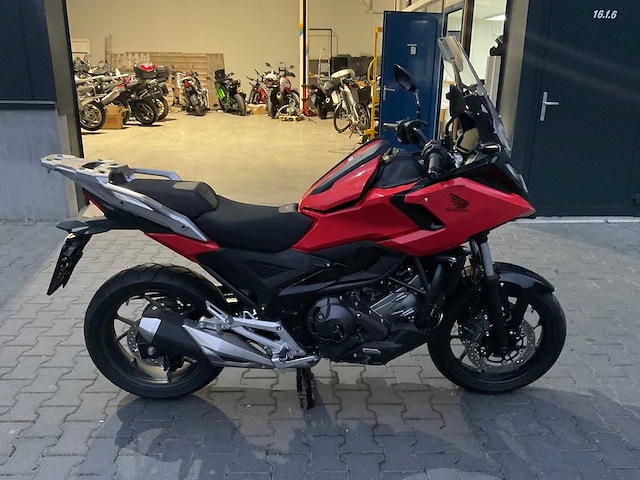 2026 honda - nc750x dct - motorcycle - afbeelding 14 van  15