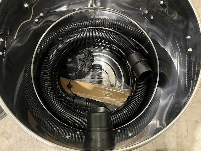 2026 kremer 65 liter rood industriële stofzuiger nat/droog - afbeelding 5 van  9