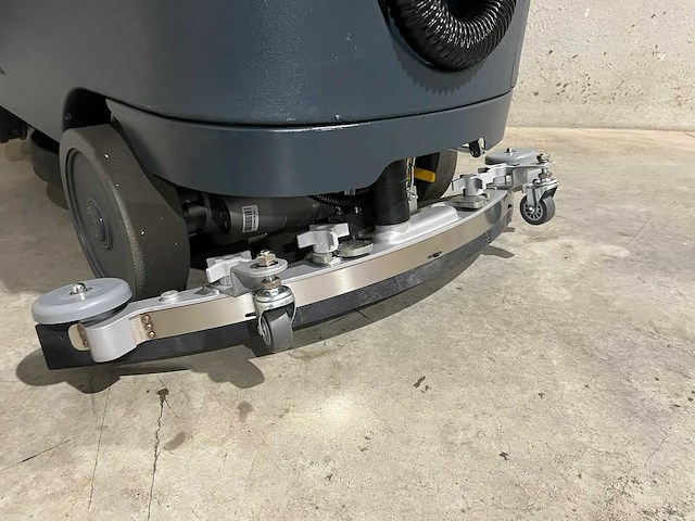 2026 kremer kr fr 70 opzit schrobmachine - afbeelding 14 van  26