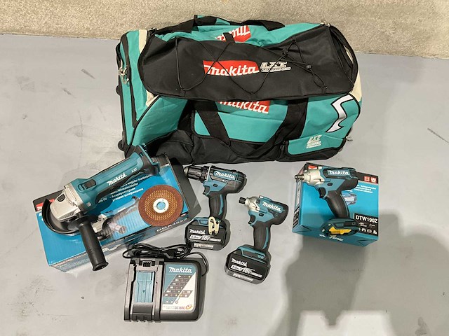 2026 makita 4 delige accu combiset - afbeelding 1 van  8