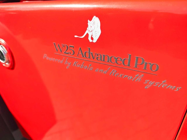 2026 minishovel - w25 advanced met kubota 4 cil en rexroth hydrauliek - afbeelding 14 van  41