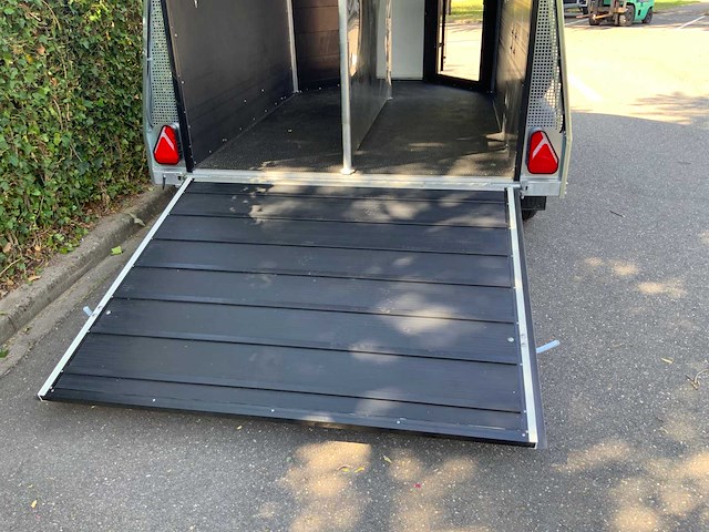 2026 niewiadow k2022htc paardentrailer - afbeelding 3 van  9
