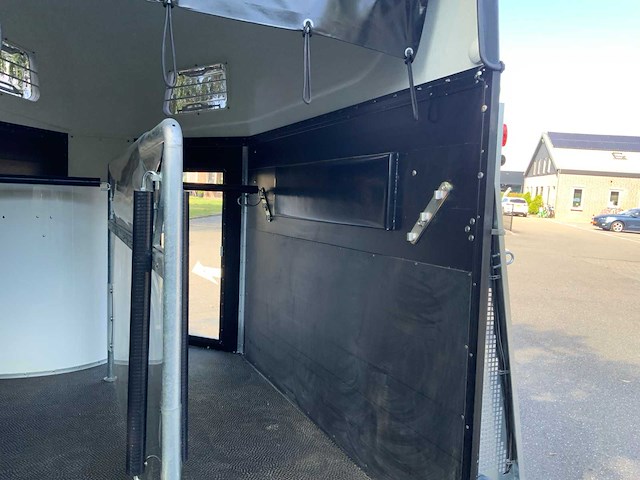 2026 niewiadow k2522htc paardentrailer (met zadelkamer) - afbeelding 5 van  16