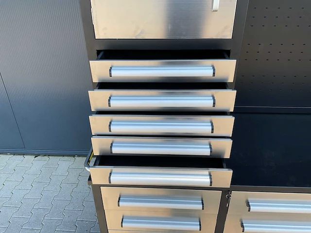 2026 rcw - rvs werkbank hoog 40 lade en 2 deuren - afbeelding 17 van  23