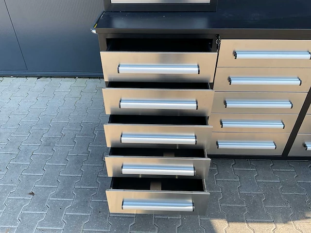 2026 rcw - rvs werkbank hoog 40 lade en 2 deuren - afbeelding 18 van  23