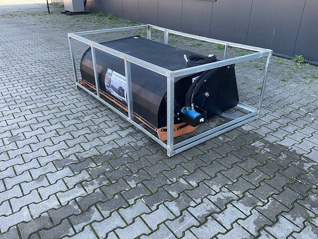 2026 rhino-cross 72 inch dichte veeg / borstel machine ten behoeve van schranklader / shovel - afbeelding 1 van  14