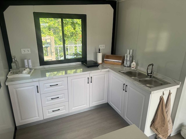 2026 rhino houses 36,5 m2 2 slaapkamers, badkamer en keuken mobiele woonunit / tiny house - afbeelding 4 van  38