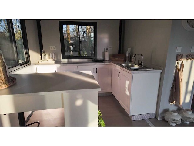 2026 rhino houses 36,5 m2 wit 2 slaapkamers, badkamer en keuken mobiele woonunit / tiny house - afbeelding 20 van  32