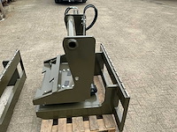 2026 r&r romastor r-2500 v1 hydraulisch 360° roterend vorkenbord - afbeelding 11 van  15
