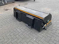 2026 skid steer bobcat bs 72 straatveegmachine - afbeelding 4 van  6