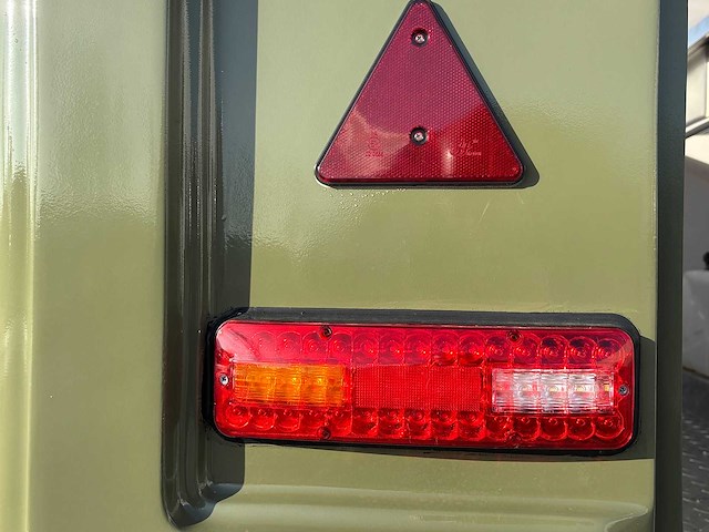 2026 tune - e-j - pst-tn22 - foodtruck - afbeelding 2 van  24