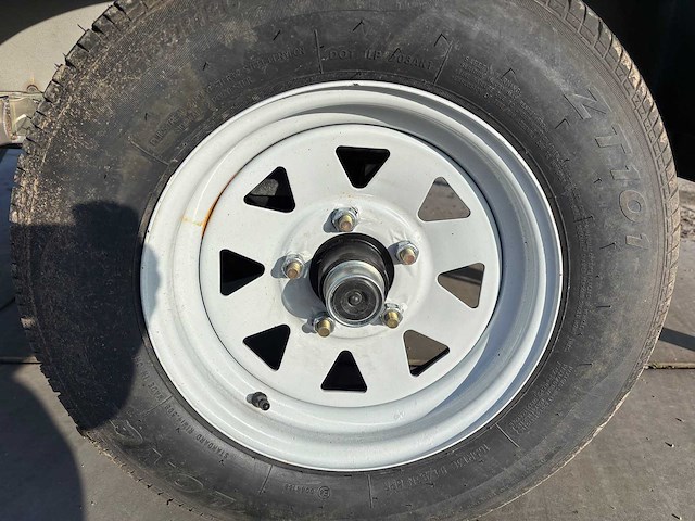 2026 tune - e-j - pst-tn22 - foodtruck - afbeelding 15 van  24