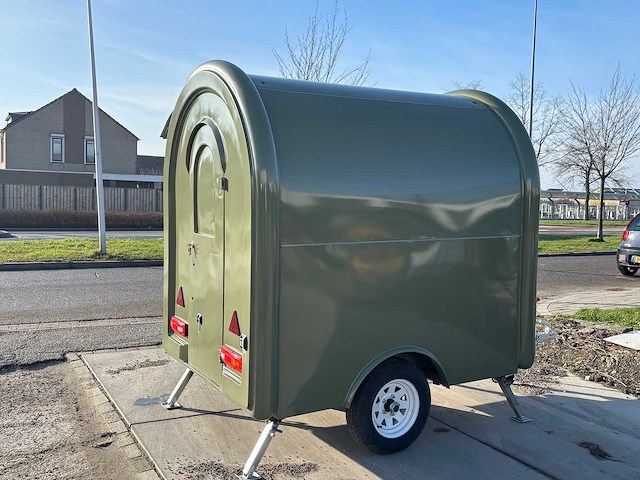 2026 tune - e-j - pst-tn22 - foodtruck - afbeelding 20 van  24