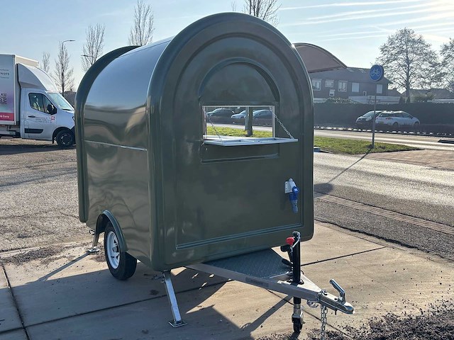 2026 tune - e-j - pst-tn22 - foodtruck - afbeelding 22 van  24