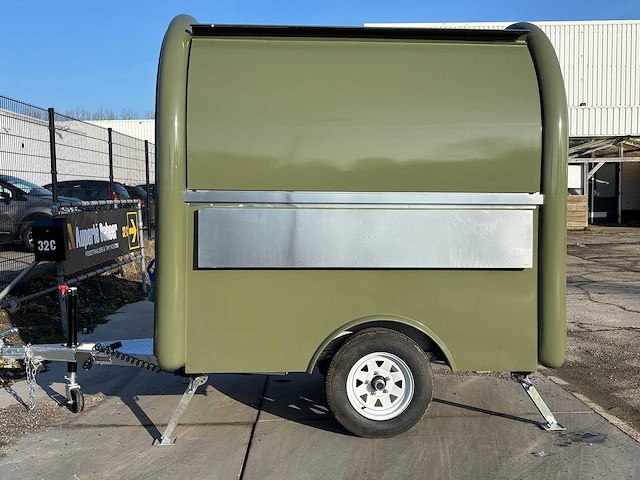 2026 tune - e-j - pst-tn22 - foodtruck - afbeelding 24 van  24