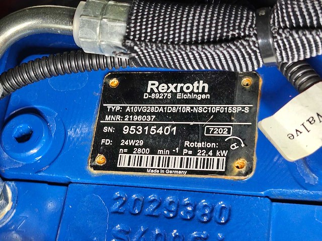 2026 w25 kubota 4 cil en rexroth hydrauliek - afbeelding 9 van  44