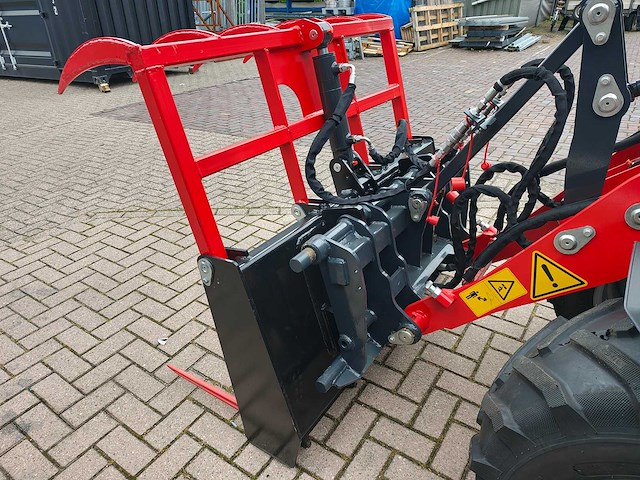 2026 w25 kubota 4 cil en rexroth hydrauliek - afbeelding 25 van  44