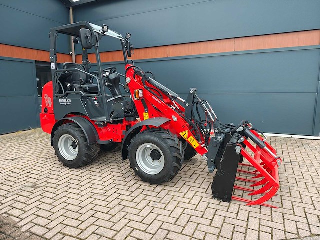 2026 w25 kubota 4 cil en rexroth hydrauliek - afbeelding 44 van  44
