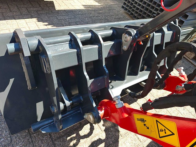 2026 w25 kubota 4 cil en rexroth hydrauliek - afbeelding 24 van  37