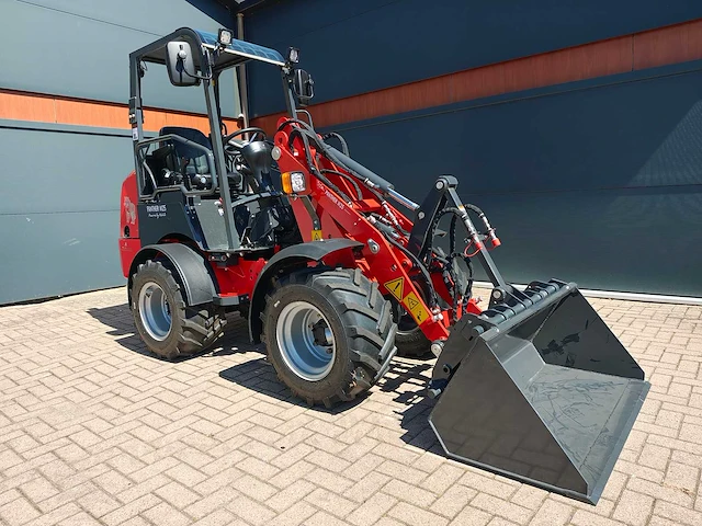2026 w25 kubota 4 cil en rexroth hydrauliek - afbeelding 1 van  37