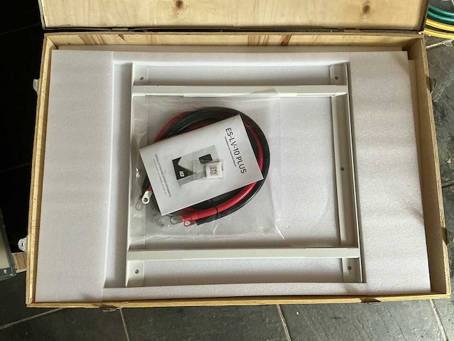 2026 wall-mounted thuisbatterij es-lv-10 plus – 10,24 kwh – 51,2 v – lifepo4 - afbeelding 7 van  14