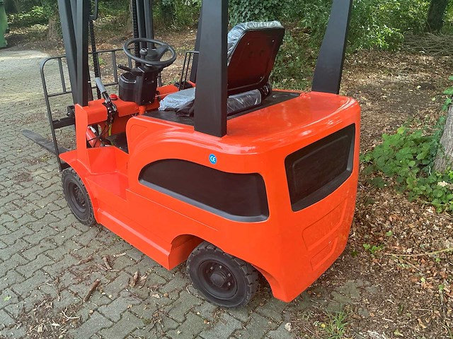 2026 ytef 10 vorkheftruck - afbeelding 2 van  2