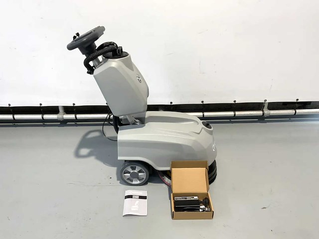 2026/kremer krm30 achterloop schrobmachine - afbeelding 4 van  13