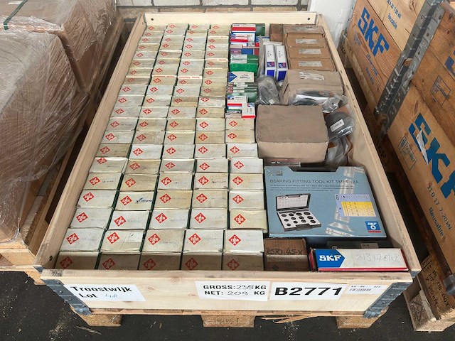 209 kg net bearings from skf, ina, ntn, snr, nsk, iko and others - afbeelding 1 van  3