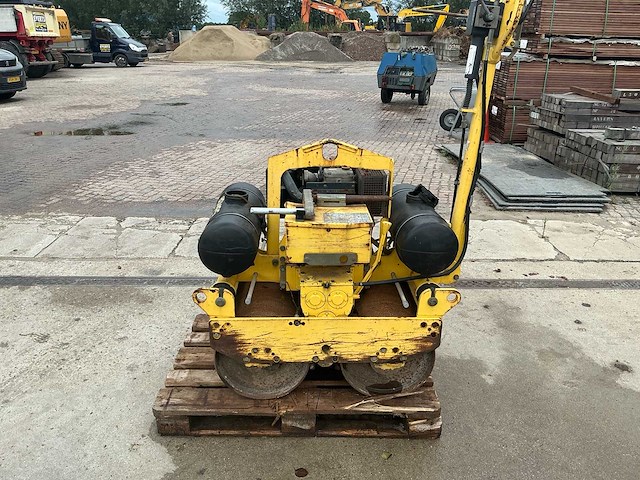 2095 bomag bm 65 s-2 grondwals - afbeelding 4 van  8