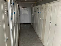 20ft container unit met lockers - afbeelding 7 van  8