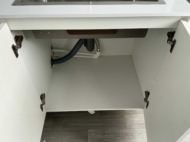 20ft kantoorunit met wc en douche - afbeelding 15 van  25